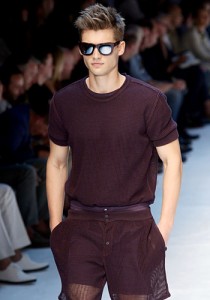 women online magazine-Taylor Lautner Style
